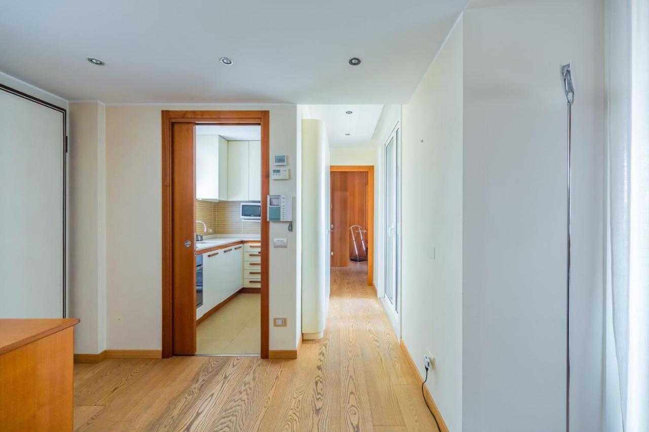 Cozy Apt - Corso Vercelli & Conciliazione M1 Milánó Kültér fotó
