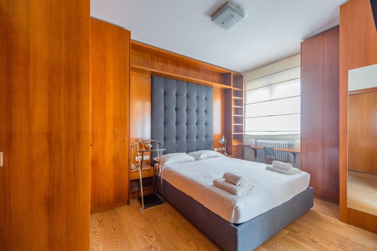 Cozy Apt - Corso Vercelli & Conciliazione M1 Milánó Kültér fotó